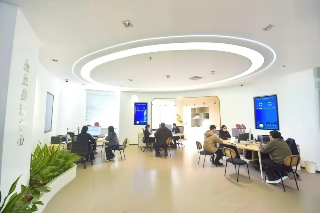 42eef916-4dbf-485d-a54a-07e1f26160bb.png